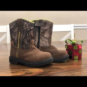 Magellan Brand Toddler boys boots